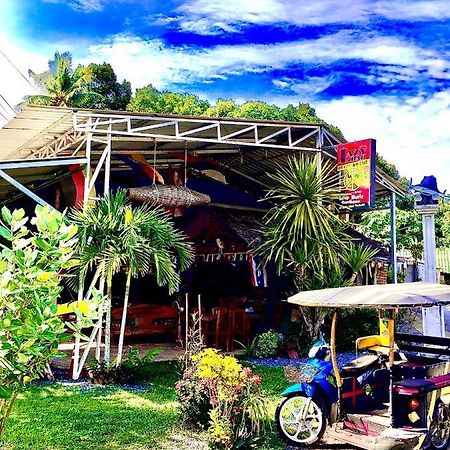 The Lazy Bar And Guesthouse Крабі Екстер'єр фото